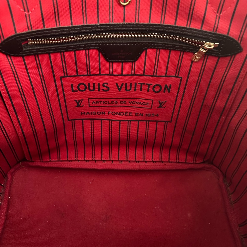 Louis Vuitton Brown Checkered Tote - Picture 7 of 8